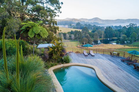 Friday Creek Retreat - Rental Cars 2