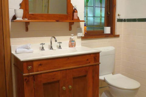 Mount Browne Cottage - Rental Cars 6