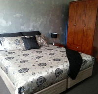 Collie Heights Motel Apartments - Rental Cars