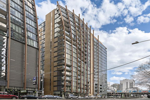 RIVER, 1BDR Melbourne Apartment - Rental Cars 1