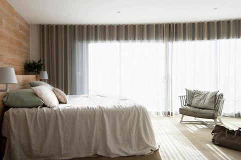 Hastings Park Penthouse 6 - Rental Cars 1