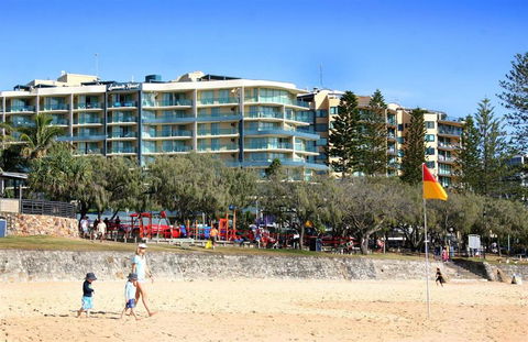 Beachfront Mooloolaba Apartment - Rental Cars 4