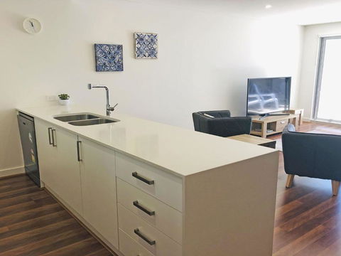 Avra Seabreeze 503 / 4 8 Bullecourt Street - Rental Cars 6