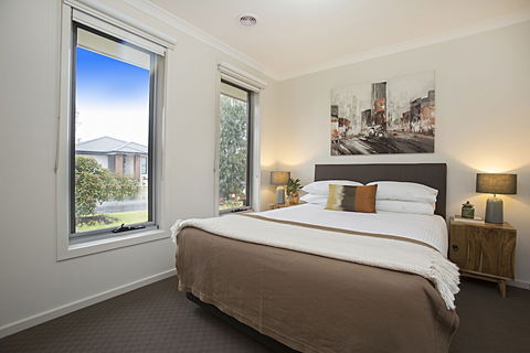 BOUTIQUE STAYS - Gumflower - Rental Cars 6
