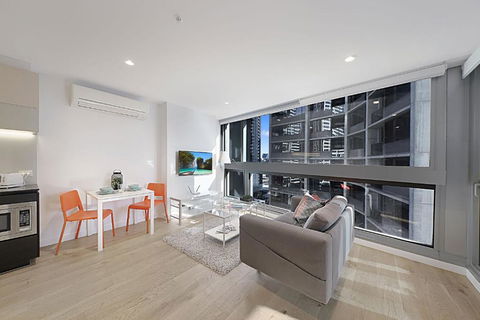 A Bright & Modern CBD Apt Next To Southern Cross - Rental Cars 2