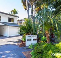 Split living with ocean views Noosa Heads - Rental Cars