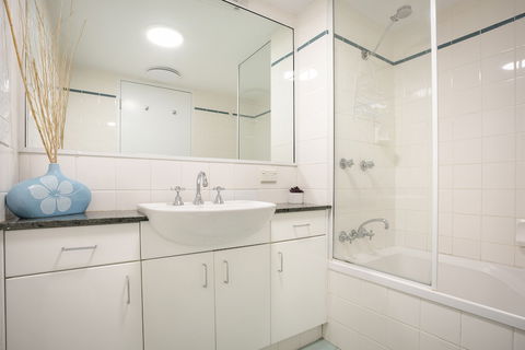 Apartment 2 Surfside - Rental Cars 2