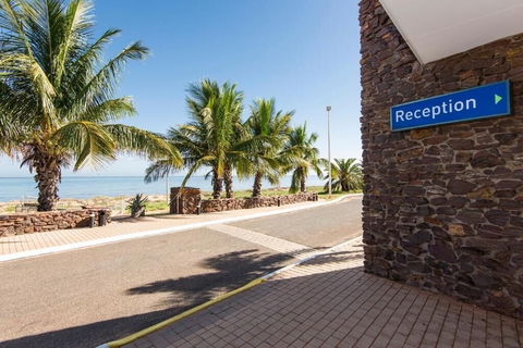 Hedland Hotel - Rental Cars 1