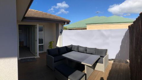 WAVE N SOUL - Rental Cars 3