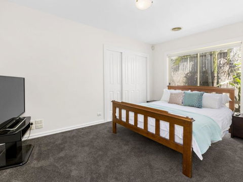 DIAMOND BAY RETREAT SORRENTO - Rental Cars 2