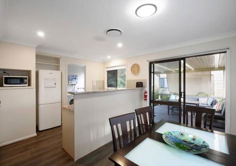 Convenient Location Close To Tuggerah Lake - Rental Cars 2