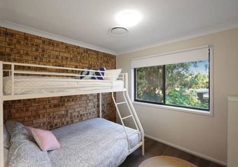 Convenient Location Close To Tuggerah Lake - Rental Cars 6
