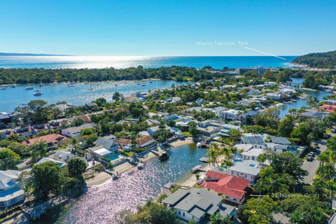 Convenience Space & Location Noosa Heads - Rental Cars 3
