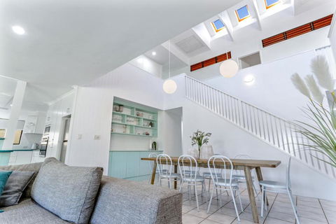 Convenience Space & Location Noosa Heads - Rental Cars 6