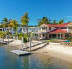 Convenience Space  Location Noosa Heads - Rental Cars