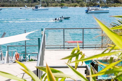 Hugoâ€™s Noosa Noosa Heads - Rental Cars 3