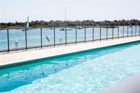 Hugoâ€™s Noosa Noosa Heads - Rental Cars 4