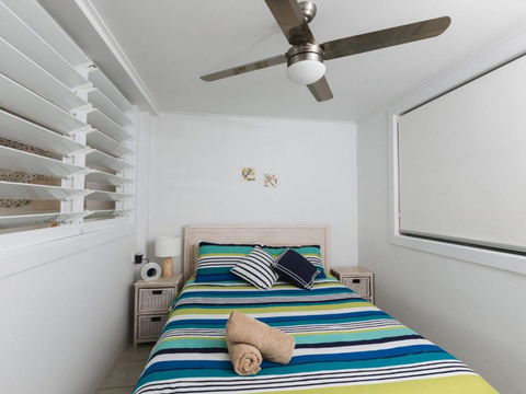 WHITE WAVES 4 ABSOLUTE BEACH FRONT STUDIO HASTINGS POINT - Rental Cars 3