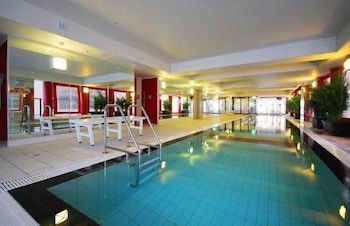 RNR North Terrace - Rental Cars 4