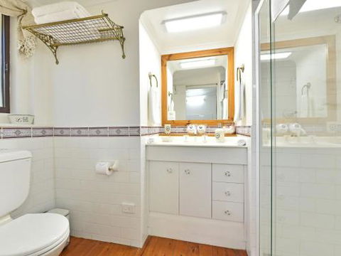 Olive Grove Studio 1 - Rental Cars 6