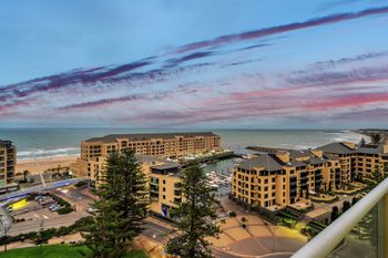 Penthouse Liberty Towers - Rental Cars 6
