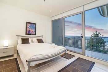 Penthouse Liberty Towers - Rental Cars 2