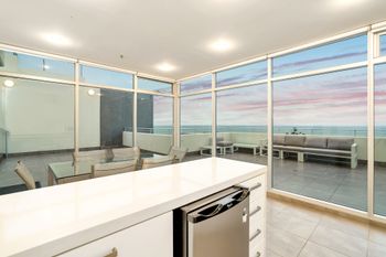 Penthouse Liberty Towers - Rental Cars 1