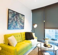 Brand New Heart of City Executive Apartment