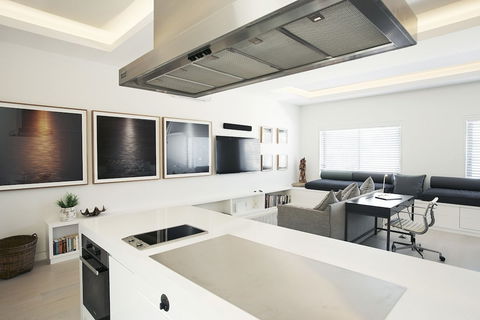 Executive Beachside Loft - Rental Cars 1