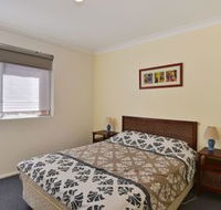 Quarter Deck Apartment 2 - Rental Cars