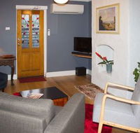 Heritage Listed Georgian Cottage - Rental Cars