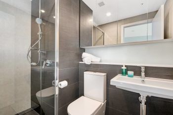 Central City Designer Pad - Rental Cars 6
