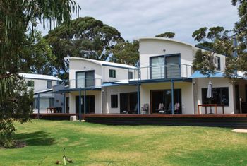 Uringah Rejuvenate Stays - Rental Cars 0