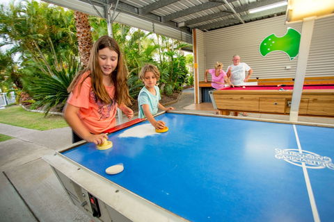 Tasman Holiday Parks - Hervey Bay - Rental Cars 0