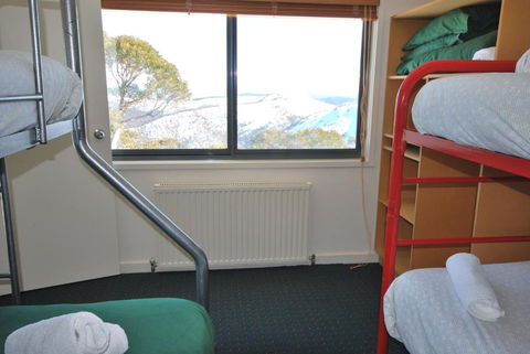 Alpine Heights 08 - Rental Cars 4