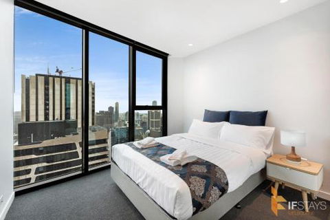 IFSuites (IFSTAYS) Light House Apartment - Rental Cars 5