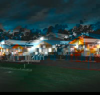 Clyde View Holiday Park - Rental Cars