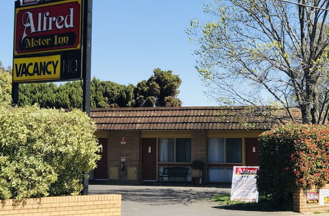 Alfred Motor Inn - Rental Cars 4