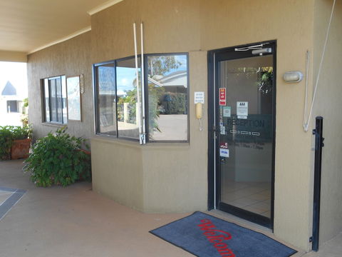 Biloela Palms Motor Inn - Rental Cars 2