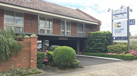 Coal Valley Motor Inn, Morwell - Rental Cars 1