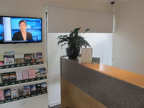 Coal Valley Motor Inn, Morwell - Rental Cars 2