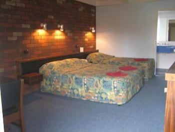 Coal Valley Motor Inn, Morwell - Rental Cars 5