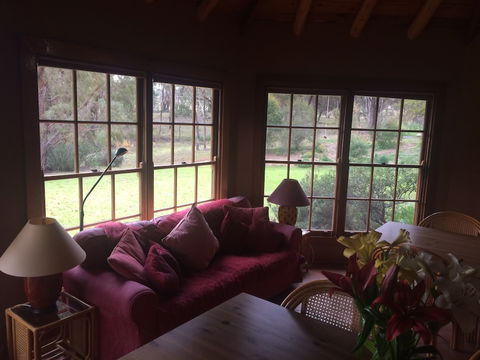 Wildwood Guesthouse - Rental Cars 2