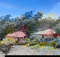 Cloverhill Hepburn Springs - Rental Cars