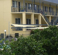 Park Drive Motel - Rental Cars