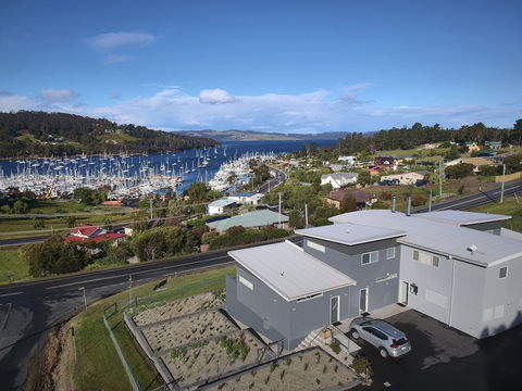 The Cove Kettering - Rental Cars 0