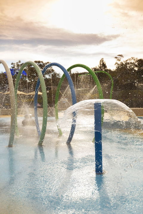 Alivio Tourist Park Canberra - Rental Cars 2
