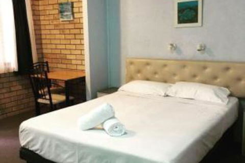 Sapphire Motel Coffs Harbour - Rental Cars 4