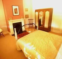 Cromwell House - Rental Cars