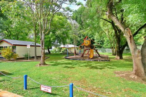 Wangaratta Caravan Park - Rental Cars 6